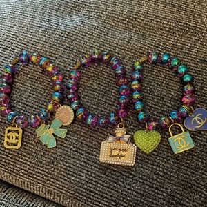 (3) set bracelets